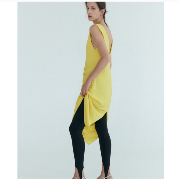 ZARA Center Ruched Lemon V-neck midi dress. Size M - Picture 4 of 10